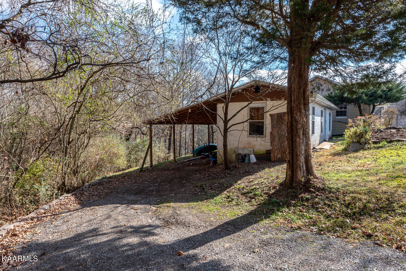 431 New Henderson Road Clinton, TN 37716 - Photo 36 of 38 Gallery Image 36