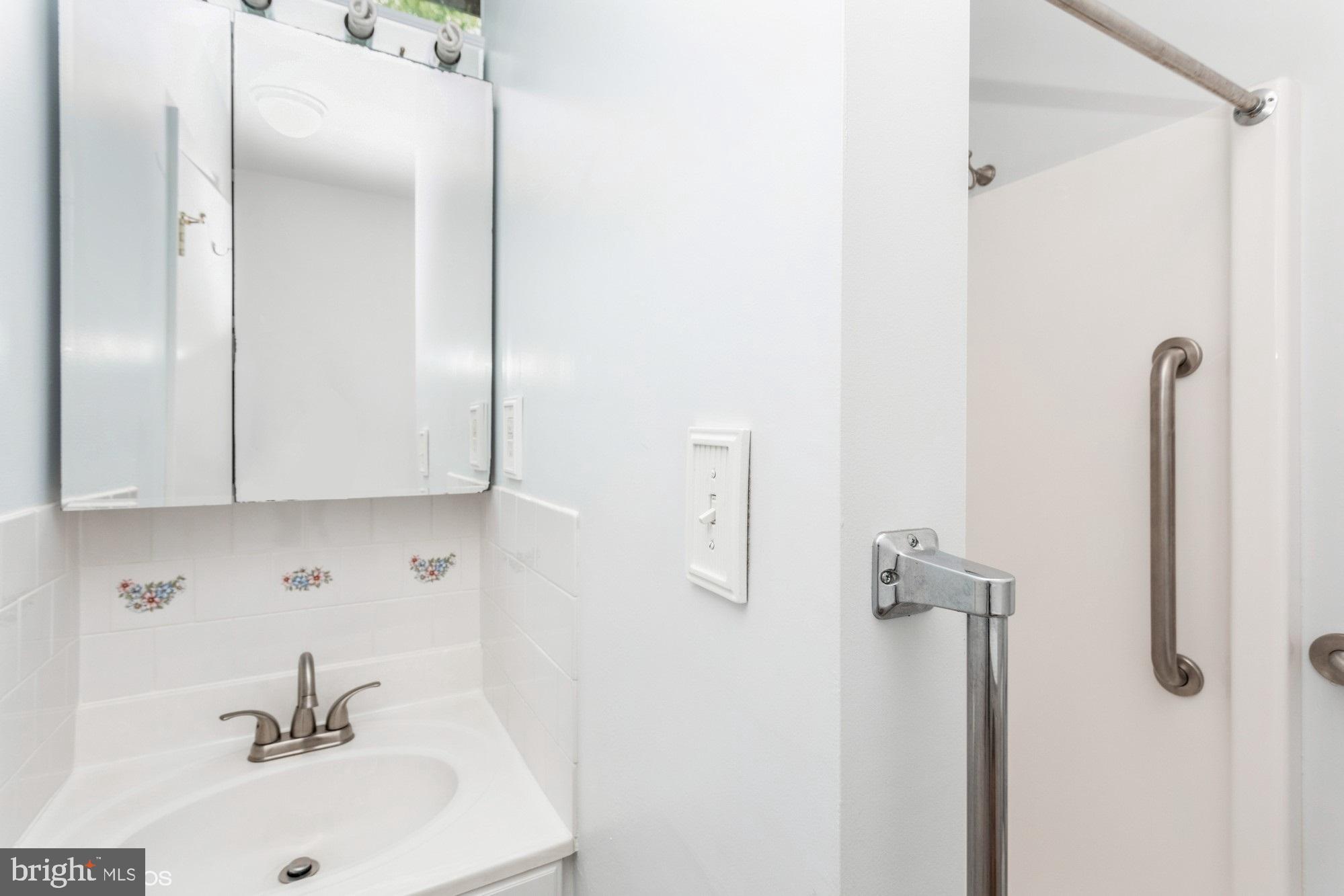 7200 Ridgeway Drive Manassas, VA 20112 - Photo 25 of 36