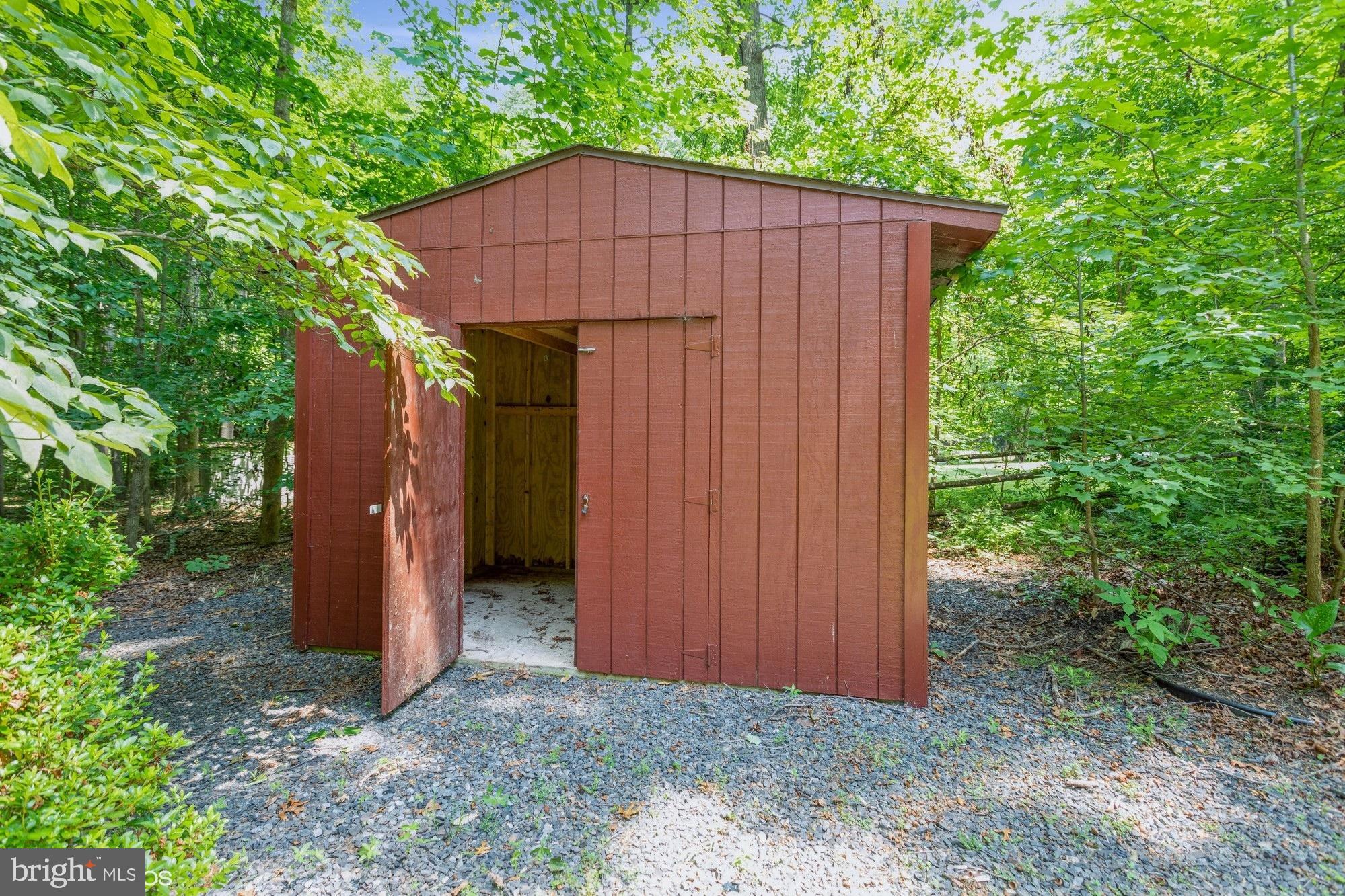 7200 Ridgeway Drive Manassas, VA 20112 - Photo 33 of 36