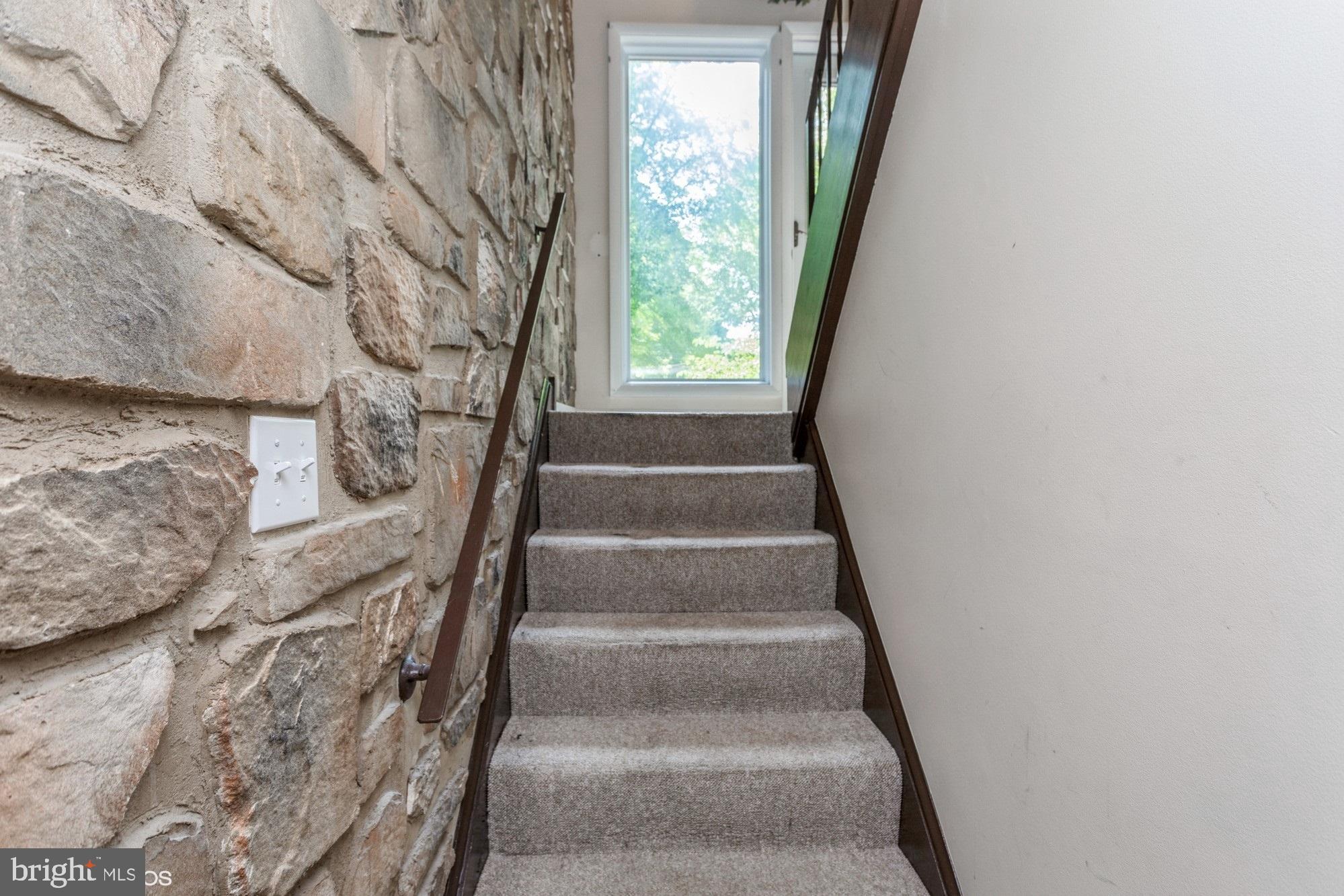 7200 Ridgeway Drive Manassas, VA 20112 - Photo 10 of 36