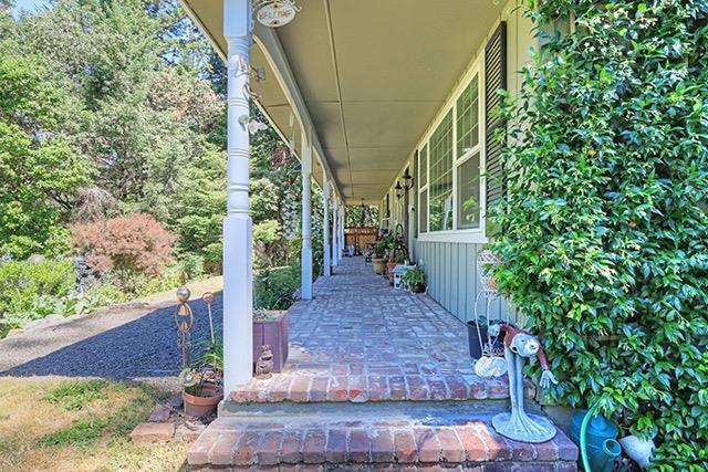 561 Espey Road Grants Pass, OR 97527 - Photo 2 of 25 Additional Photo