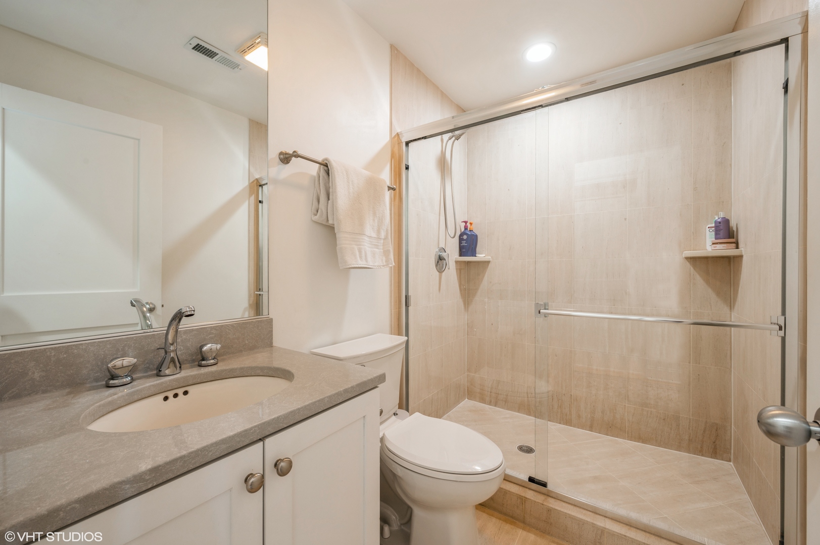 2152 North Racine Avenue, Unit 4 Chicago, IL 60614 - Photo 14 of 33 Gallery Image 14