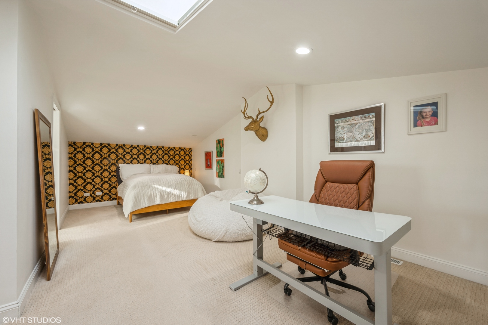 2152 North Racine Avenue, Unit 4 Chicago, IL 60614 - Photo 17 of 33 Gallery Image 17