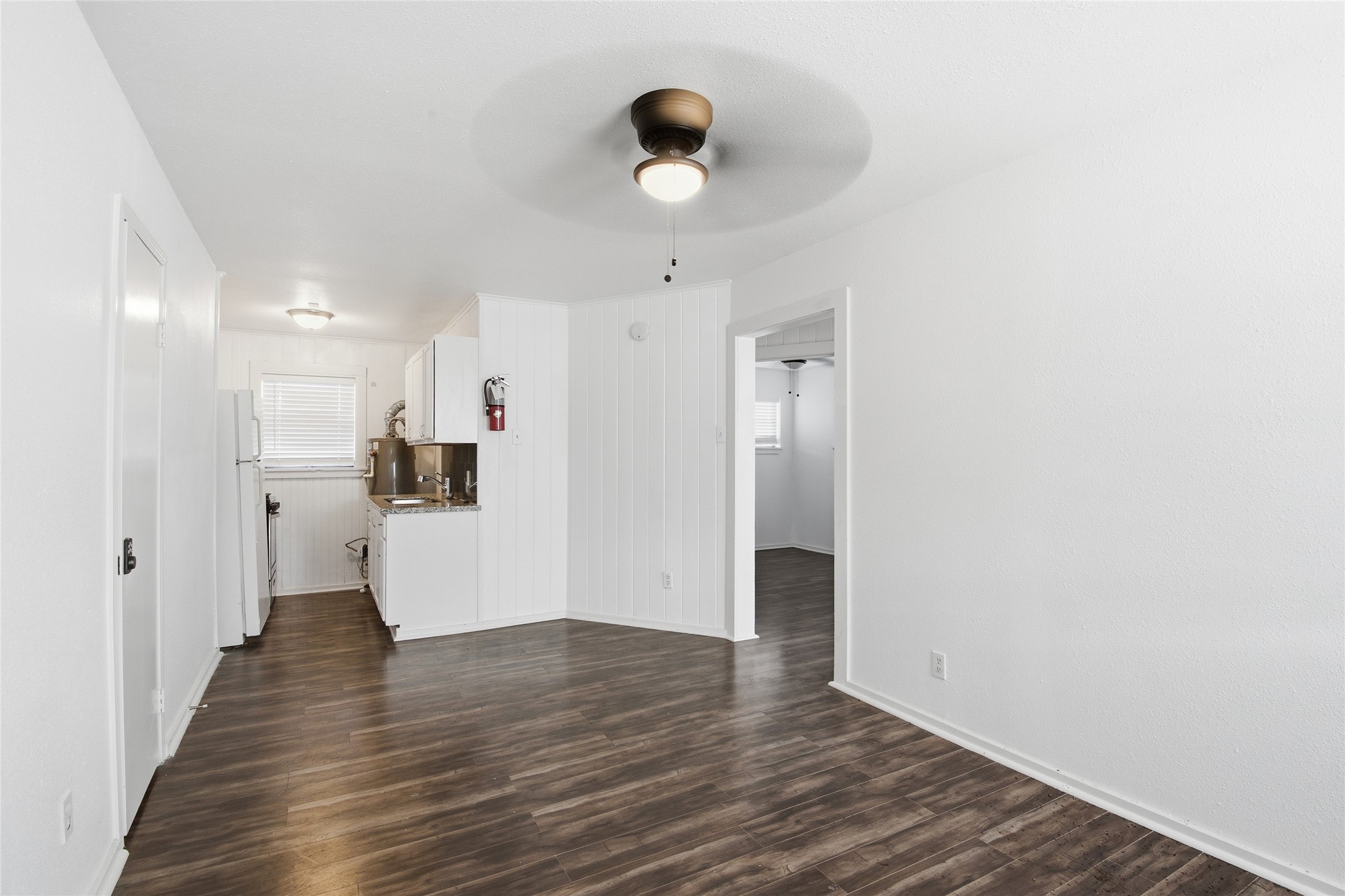 5010 Ennis Street, Unit 2 Houston, TX 77004 - Photo 5 of 11 a view of empty room with wooden floor
