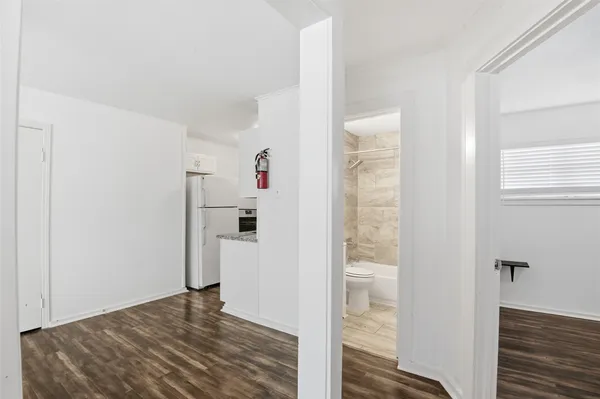 a view of utility room