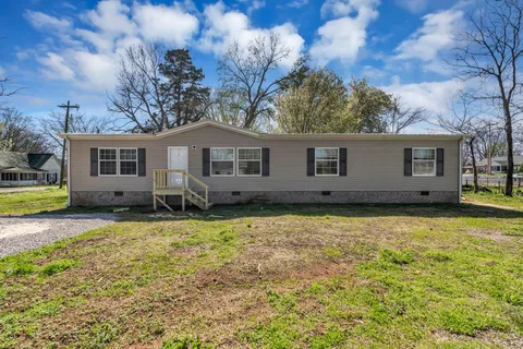 $229,900 | 201 England Street West, Cowan, TN 37318