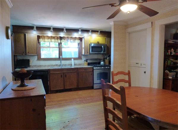 1 Raymond Road Salem, MA 01970 - Photo 8 of 30 Gallery Image 8