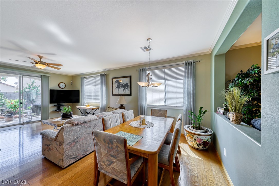 9711 Ridgebluff Avenue Las Vegas, NV 89148 - Photo 10 of 30 Gallery Image 10