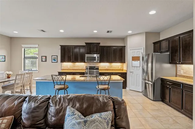 $450,000 | 2226 Landside Drive, Valrico, FL 33594