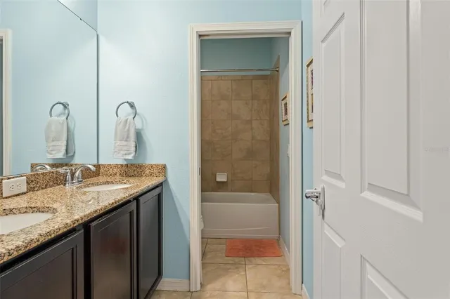 $450,000 | 2226 Landside Drive, Valrico, FL 33594