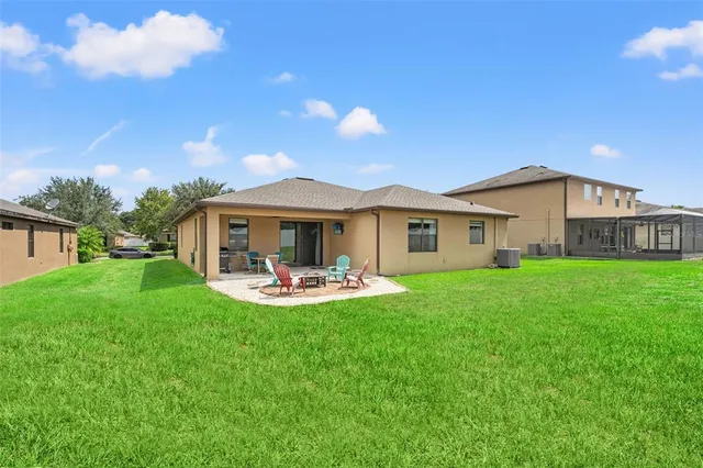 $450,000 | 2226 Landside Drive, Valrico, FL 33594