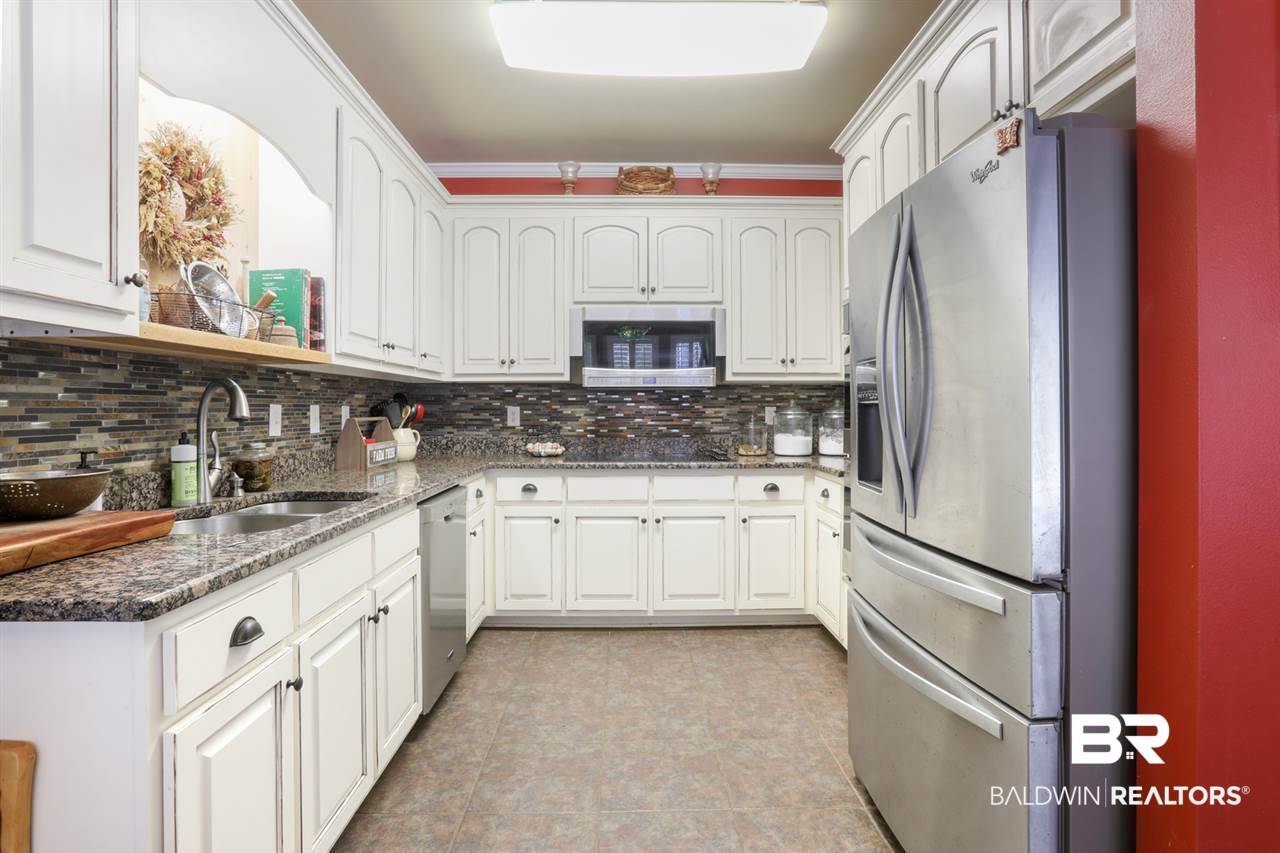 17019 Underwood Road Foley, AL 36535 - Photo 5 of 31