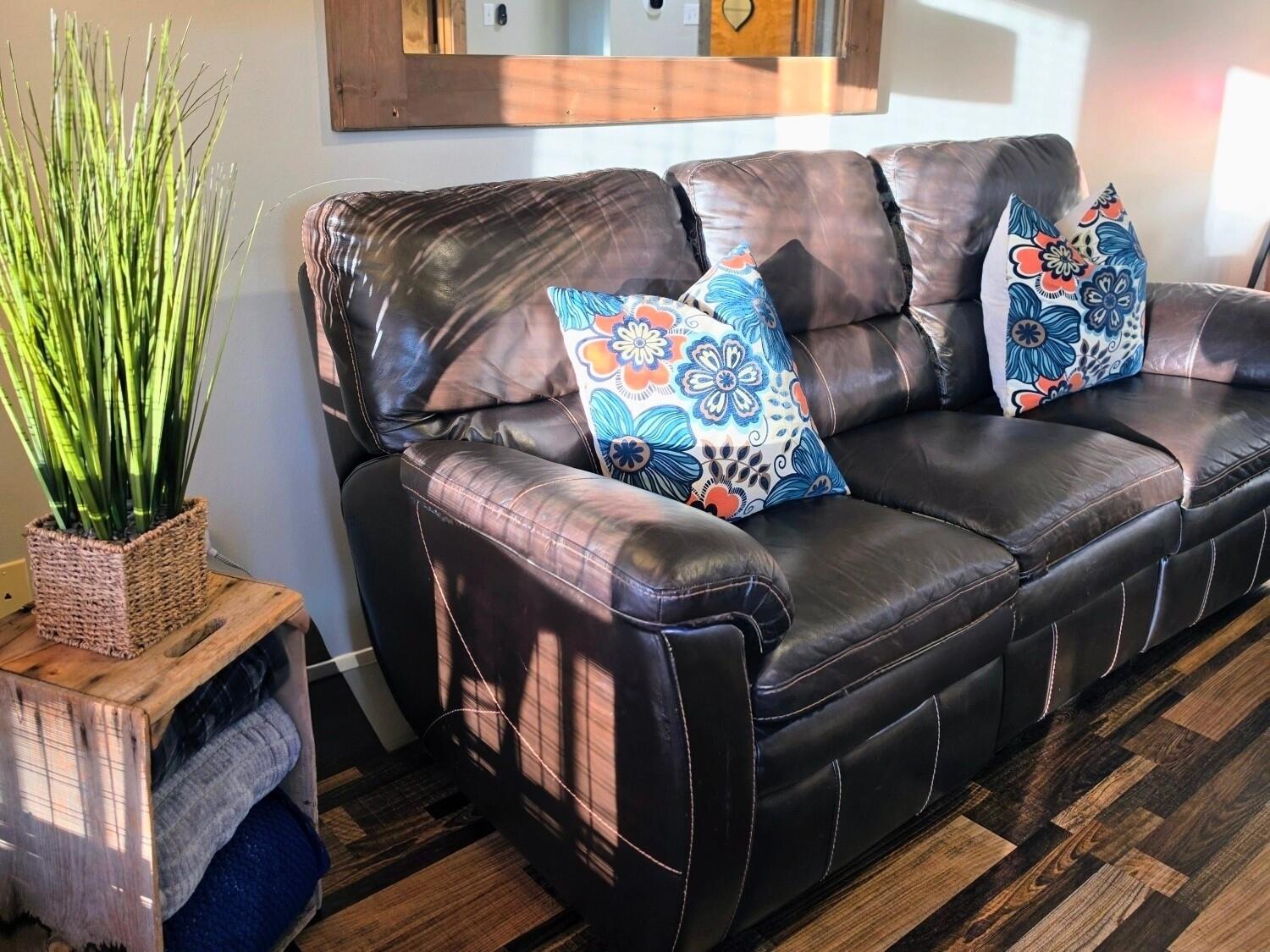 437 Notch Lane, Unit 9 Reeds Spring, MO 65737 - Photo 8 of 37 Cute Decor