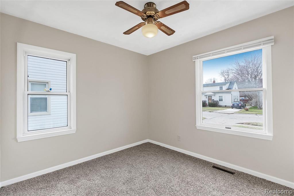 4159 Filbert Street Wayne, MI 48184 - Photo 19 of 44 Gallery Image 19