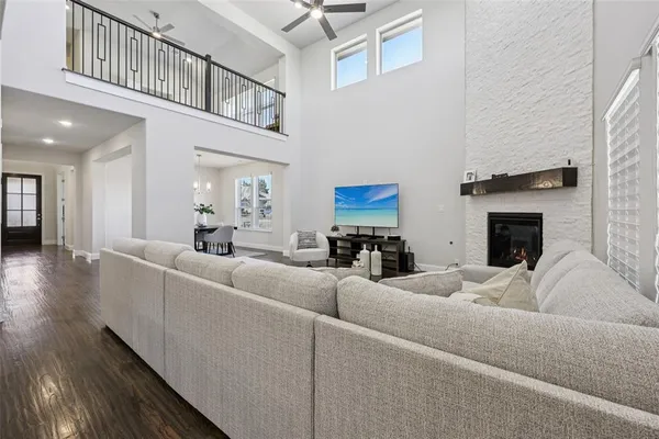 $630,000 | 1134 Cardinal Drive, Midlothian, TX 76065