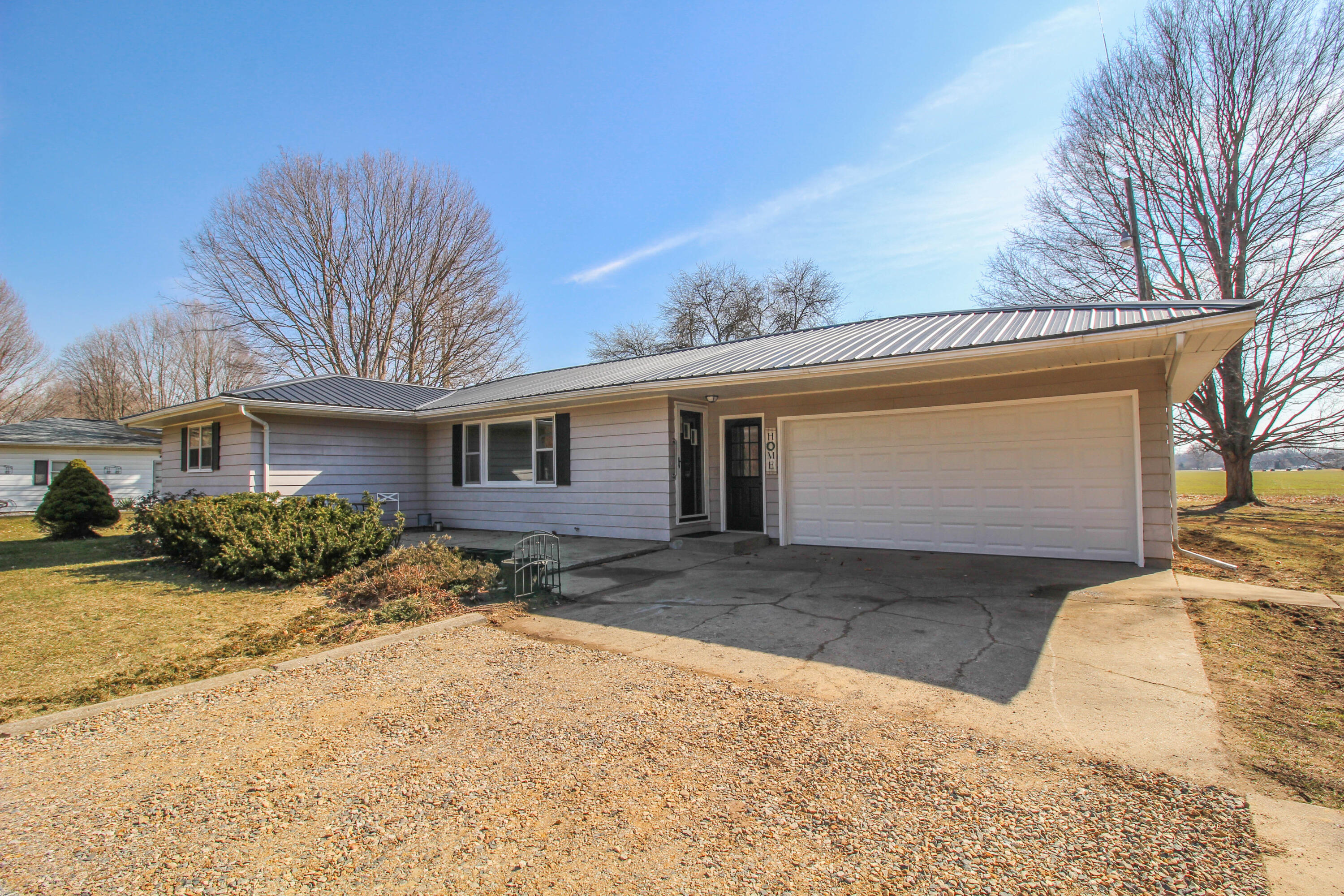 18101 6th Avenue Road Three Rivers, MI 49093 - Photo 4 of 33 Sixth Ave-9977