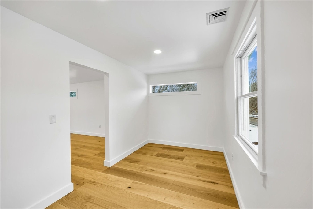 531 Menauhant Road Falmouth, MA 02536 - Photo 27 of 42