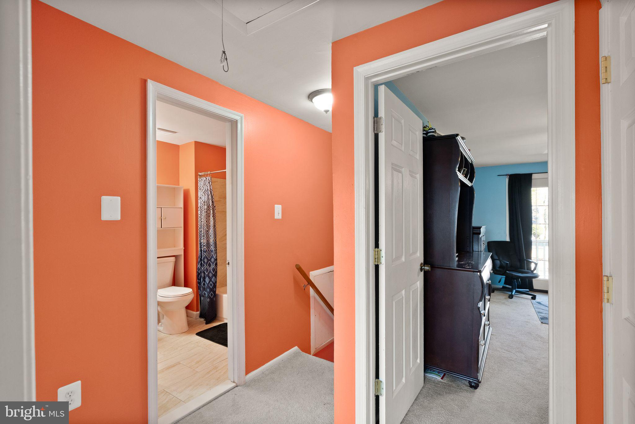 191 North Cottage Road Sterling, VA 20164 - Photo 15 of 41 a view of a bathroom from a hallway