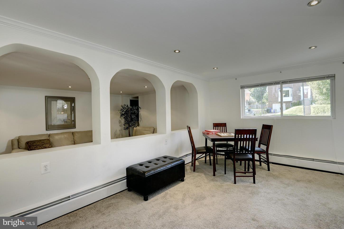 9825 Belhaven Road Bethesda, MD 20817 - Photo 14 of 28 Interior (General)