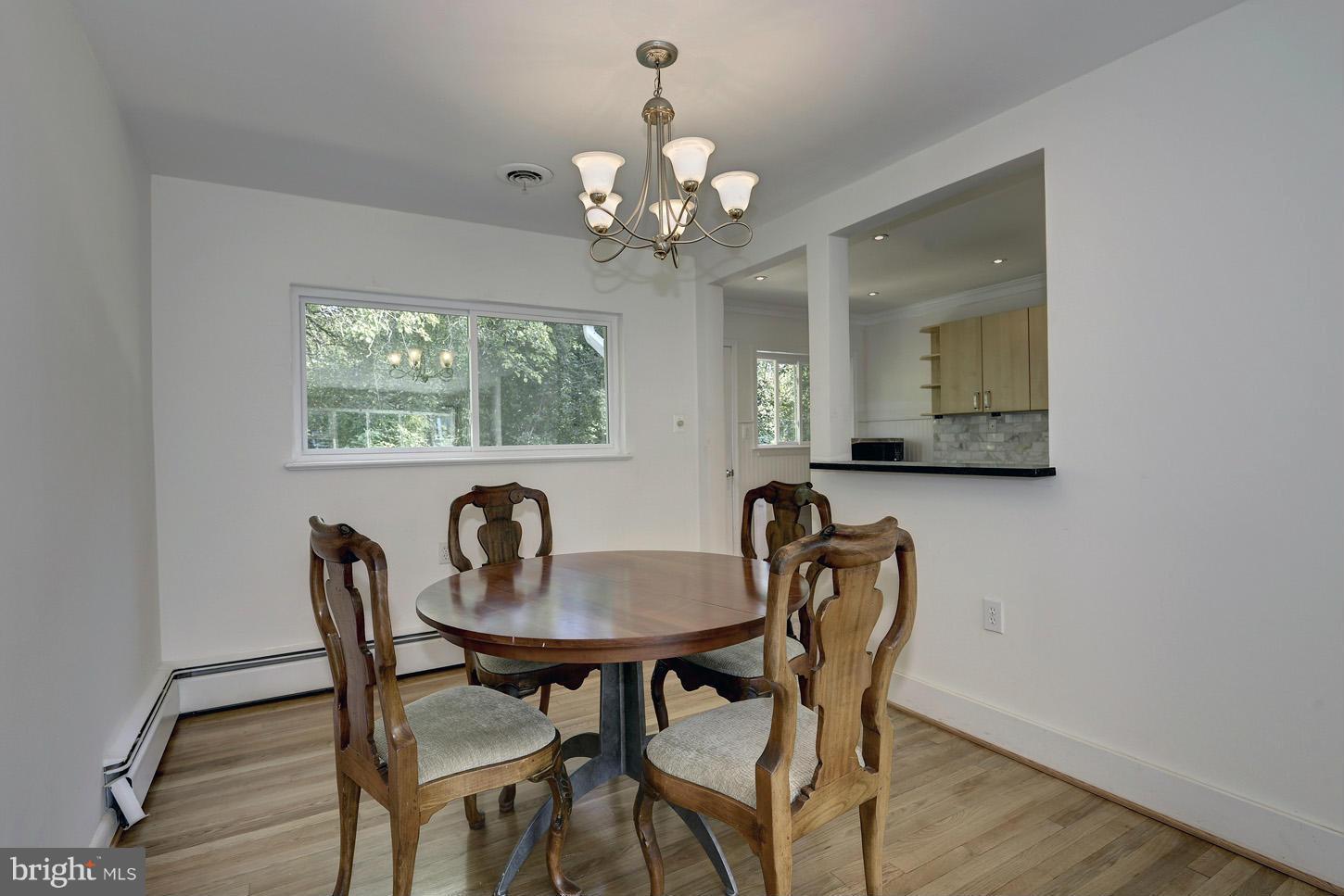 9825 Belhaven Road Bethesda, MD 20817 - Photo 3 of 28 Dining Room