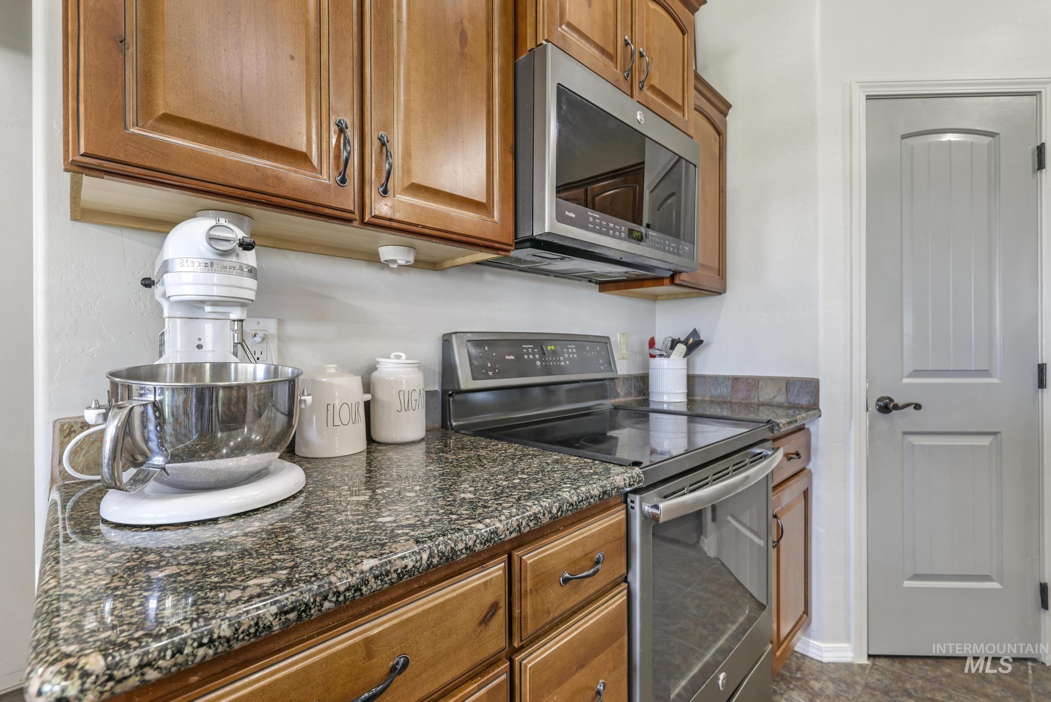 818 Pine Street Filer, ID 83328 - Photo 12 of 37