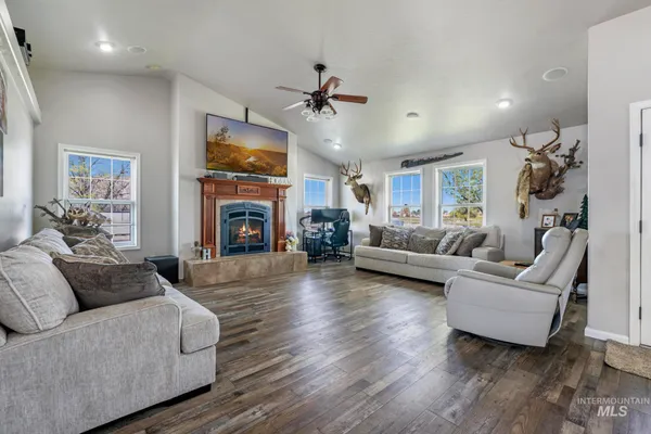 $440,000 | 818 Pine Street, Filer, ID 83328