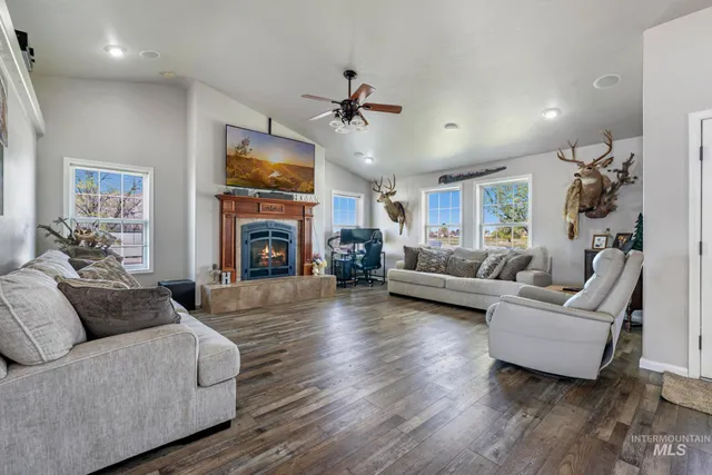 $440,000 | 818 Pine Street, Filer, ID 83328