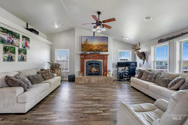 $440,000 | 818 Pine Street, Filer, ID 83328