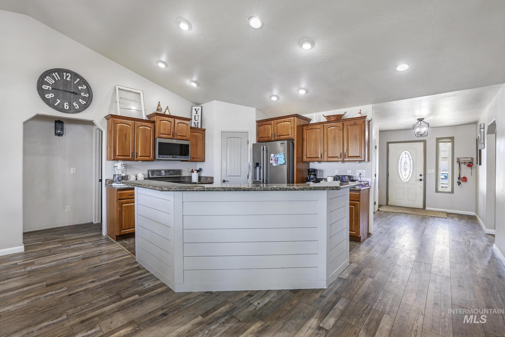 818 Pine Street Filer, ID 83328 - Photo 10 of 37