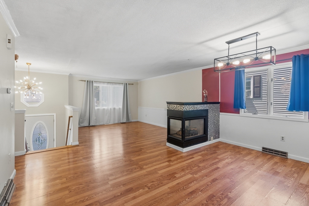 290 Tremont Street Springfield, MA 01104 - Photo 7 of 28