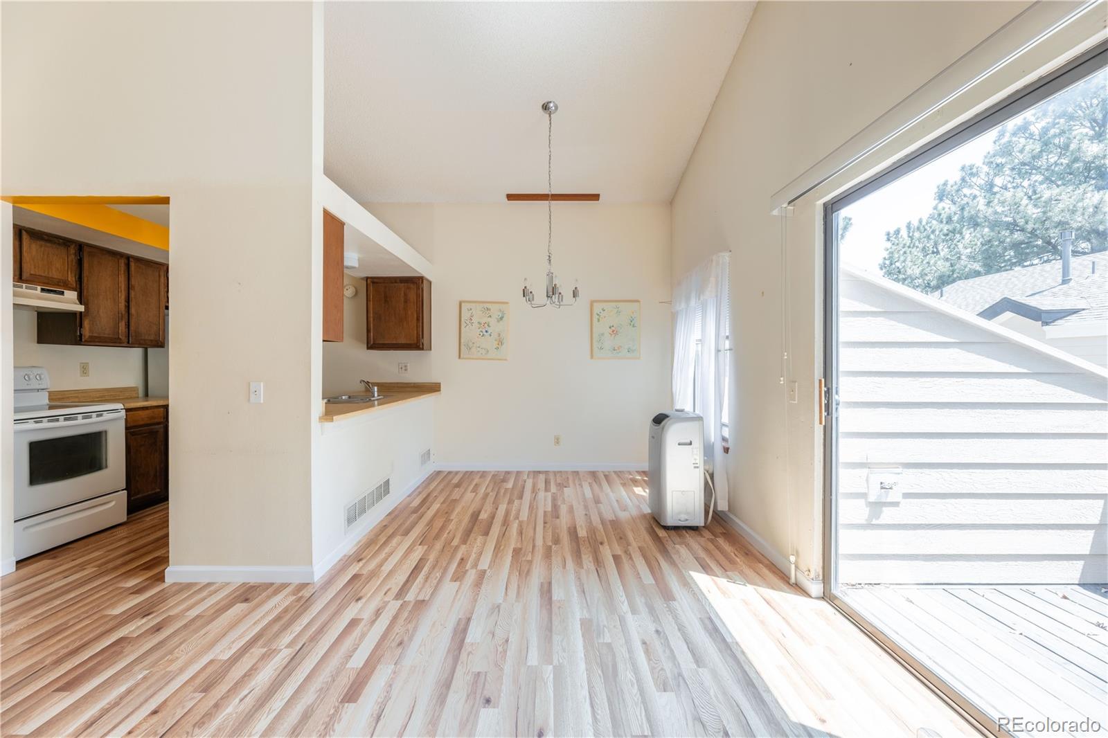 4138 South Rifle Way Aurora, CO 80013 - Photo 8 of 25