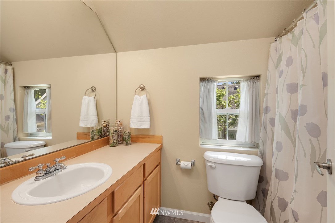 23930 34th Avenue Southeast Bothell, WA 98021 - Photo 14 of 19