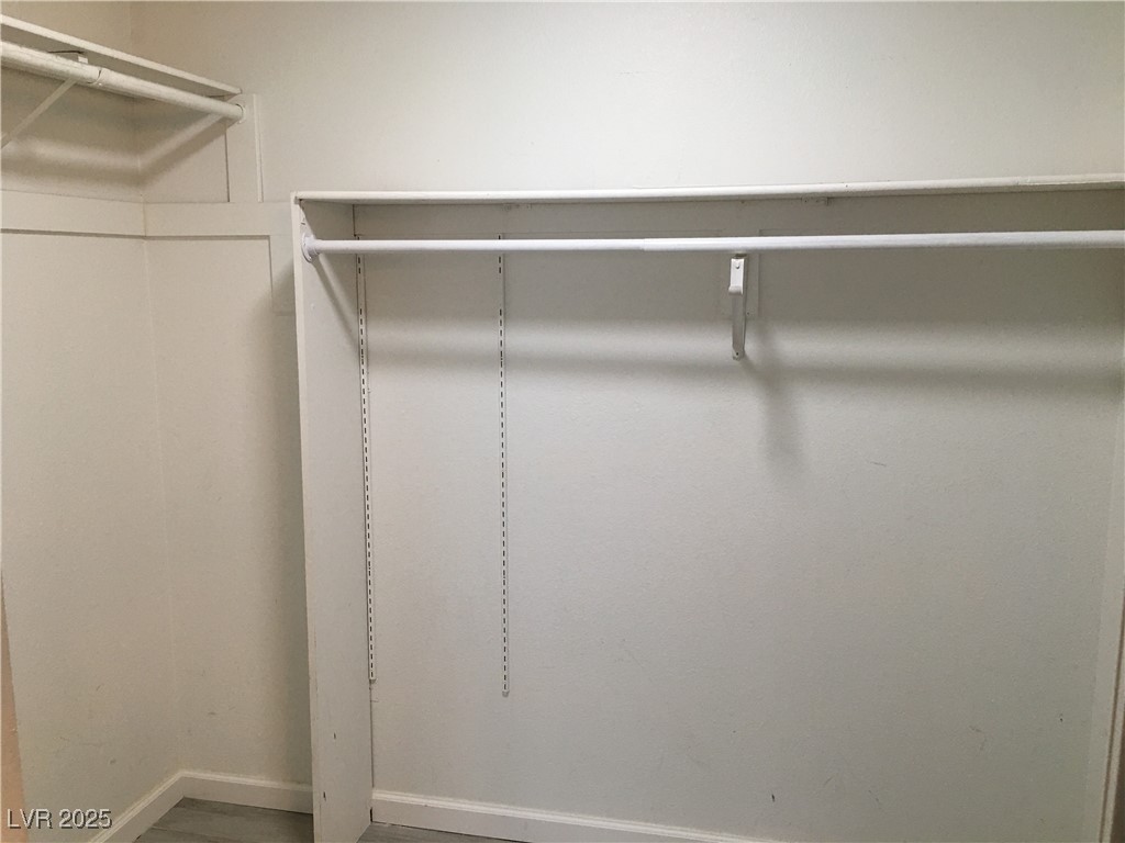 973 Cedar Pines Street Henderson, NV 89011 - Photo 23 of 37 View of walk in closet