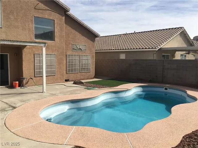 $2,100 | 973 Cedar Pines Street, Henderson, NV 89011