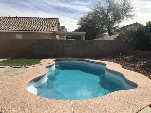 $2,100 | 973 Cedar Pines Street, Henderson, NV 89011