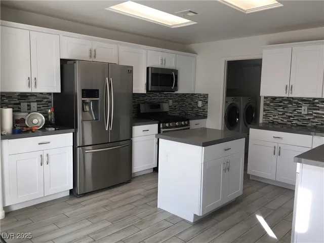 $2,100 | 973 Cedar Pines Street, Henderson, NV 89011