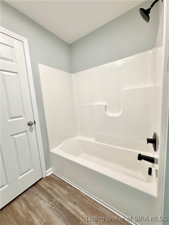 364 Oak Street Austin, IN 47102 - Photo 13 of 20 Main Bathroom