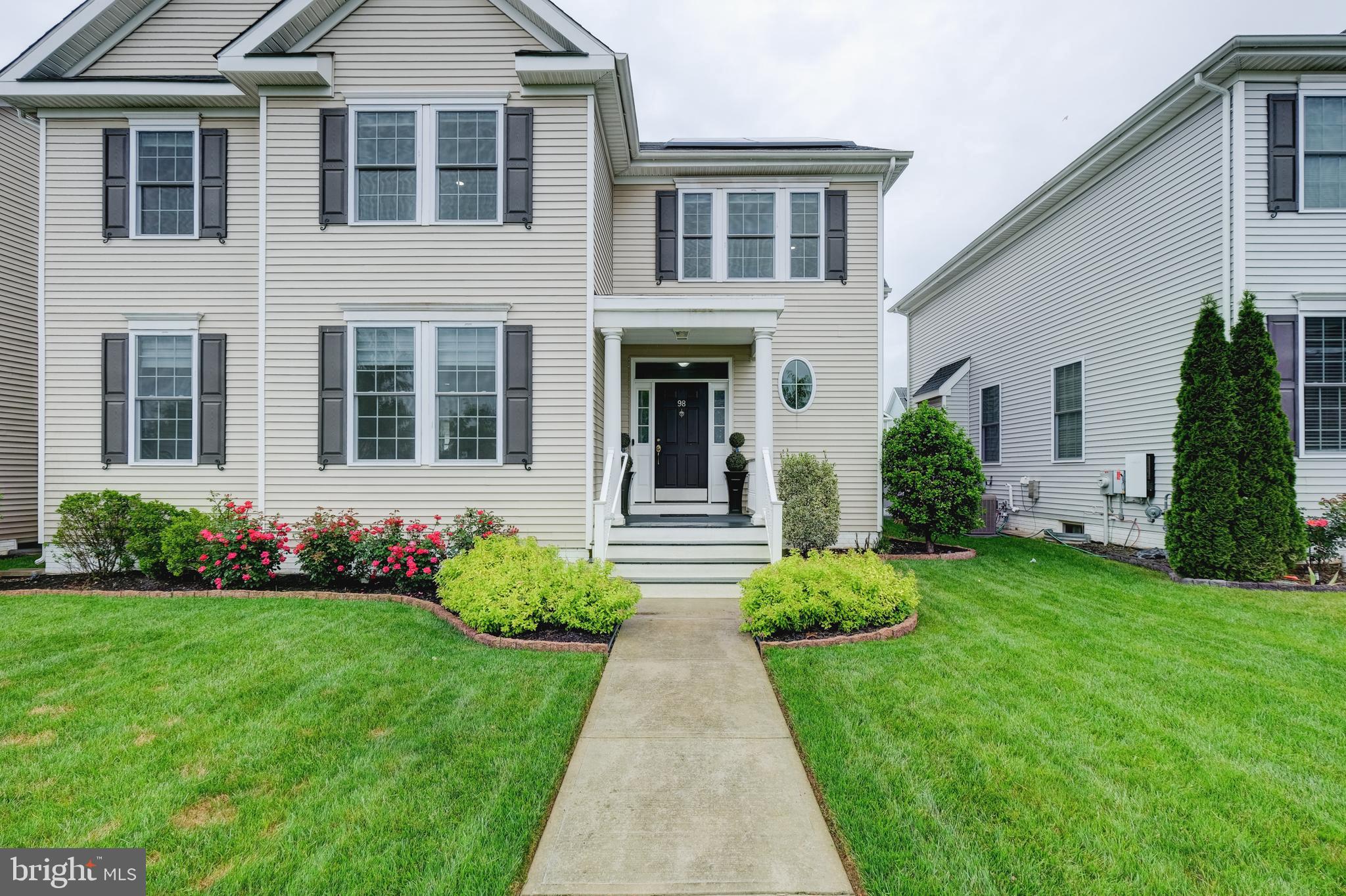 98 Applegate Way Chesterfield, NJ 08515 - Photo 3 of 69