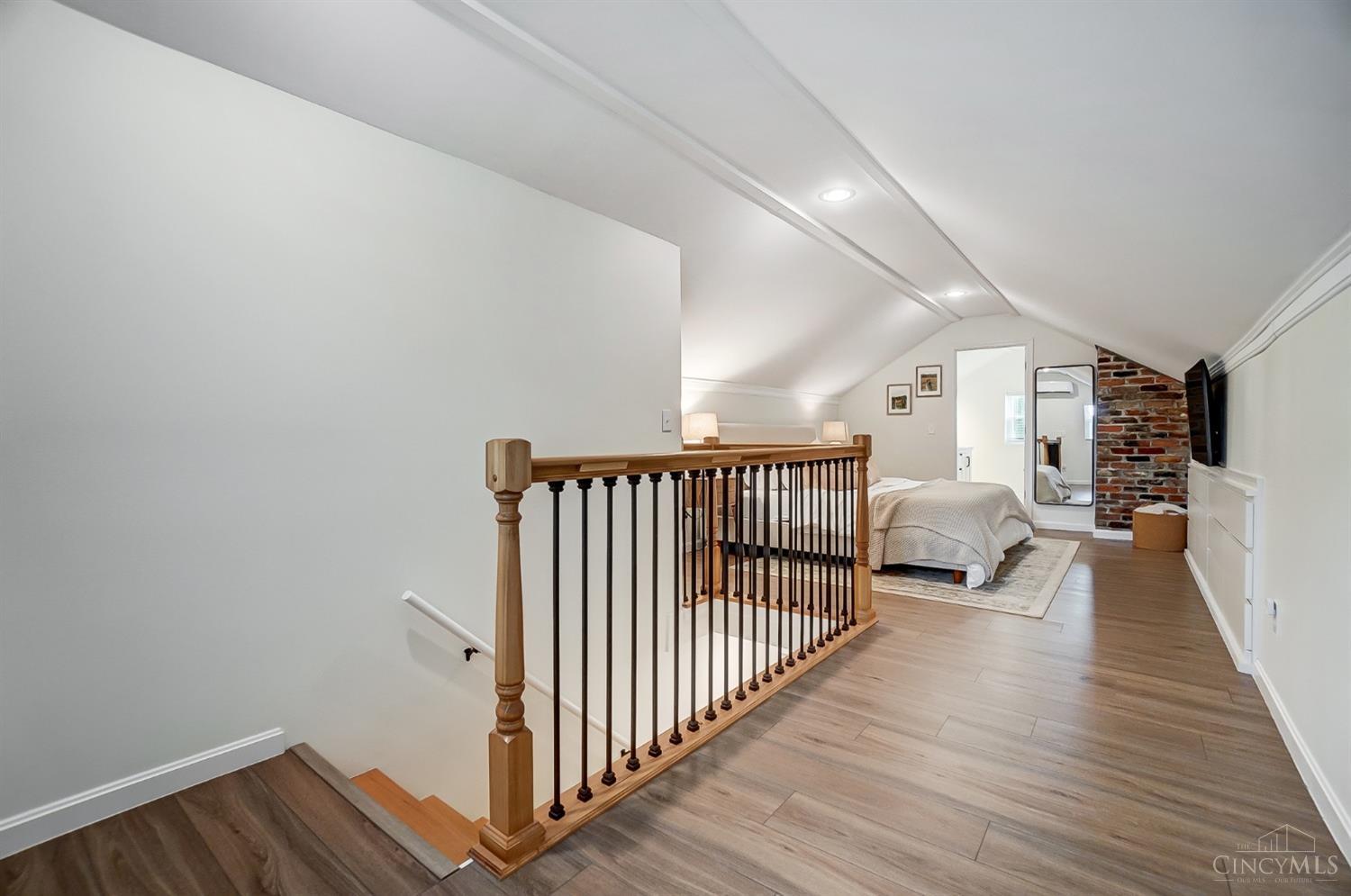 1738 Linneman Road Cincinnati, OH 45238 - Photo 25 of 48