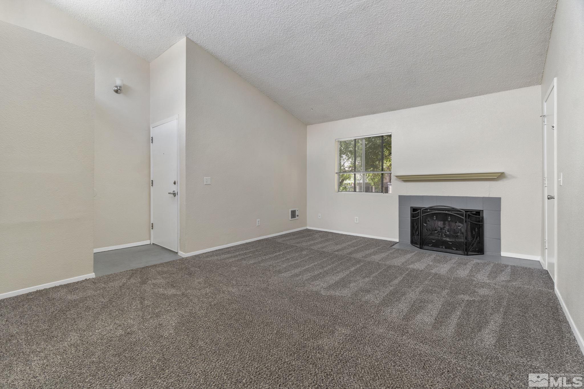 2100 Highview Court, Unit 6 Reno, NV 89512 - Photo 11 of 28 Photo 11