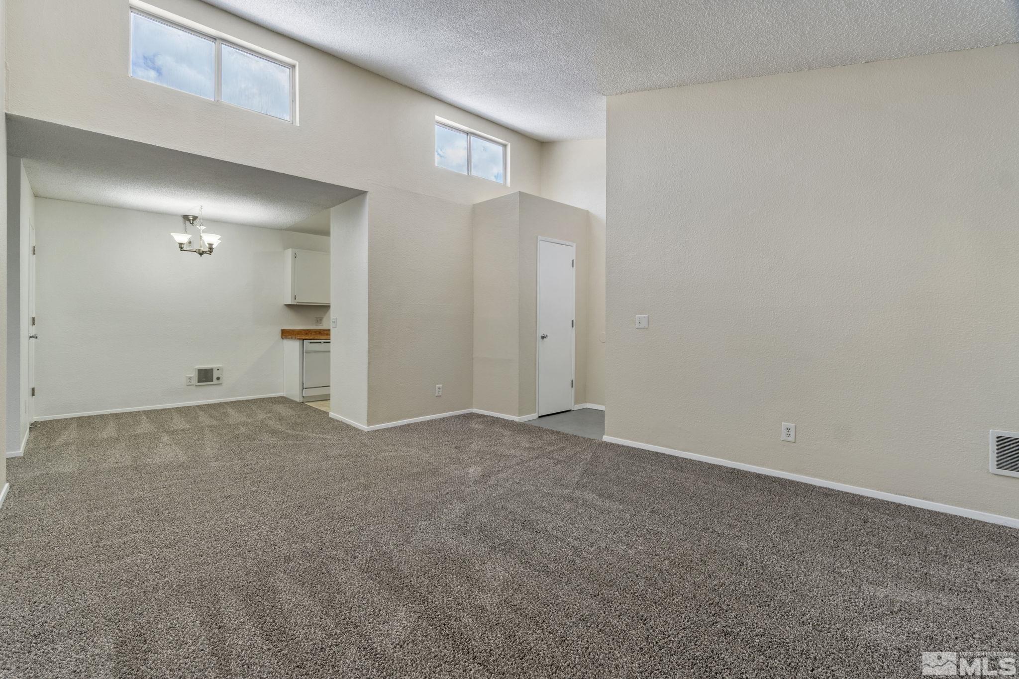 2100 Highview Court, Unit 6 Reno, NV 89512 - Photo 4 of 28 Photo 4