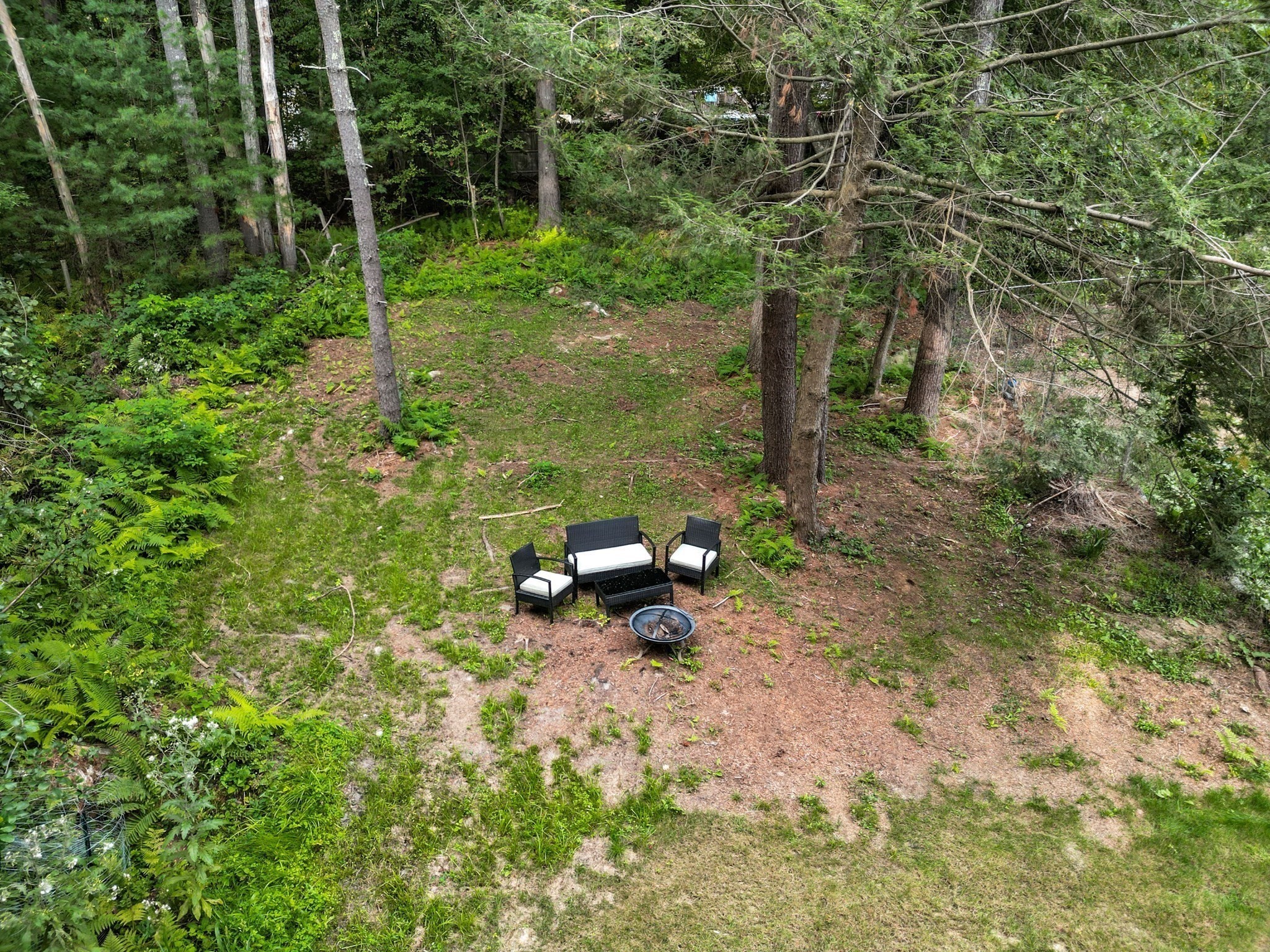41 Woodland Road Uxbridge, MA 01569 - Photo 25 of 31 Gallery Image 25