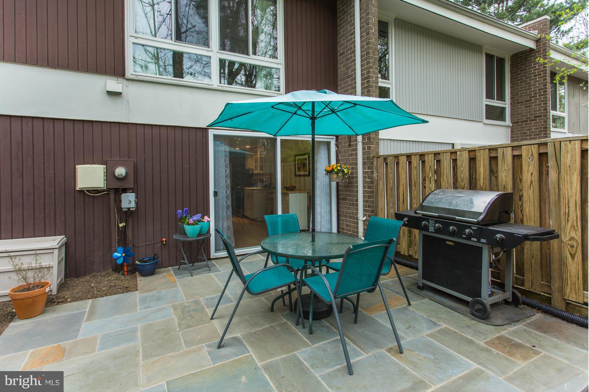1715 Wainwright Drive Reston, VA 20190 - Photo 22 of 30 Exterior (Rear)