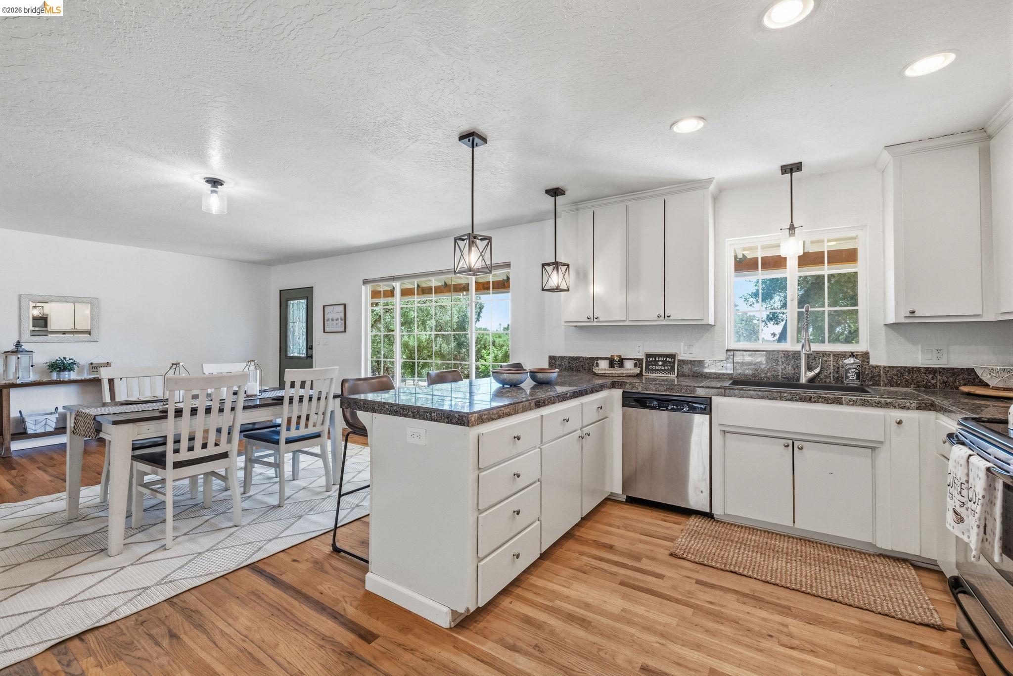 20365 Phoenix Lake Road Sonora, CA 95370 - Photo 9 of 38