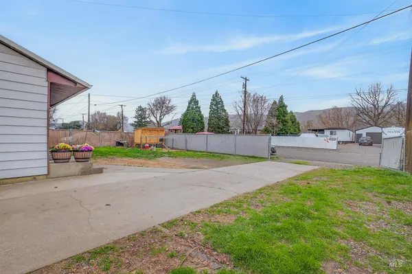 $295,000 | 1409 Elm Street, Clarkston, WA 99403