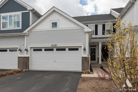 $430,000 | 4139 Winslow Court, Aurora, IL 60504
