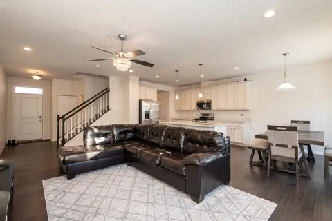 $430,000 | 4139 Winslow Court, Aurora, IL 60504