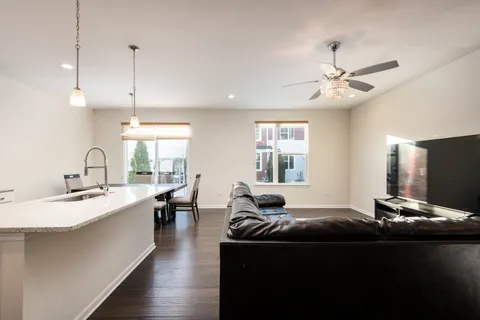 $430,000 | 4139 Winslow Court, Aurora, IL 60504