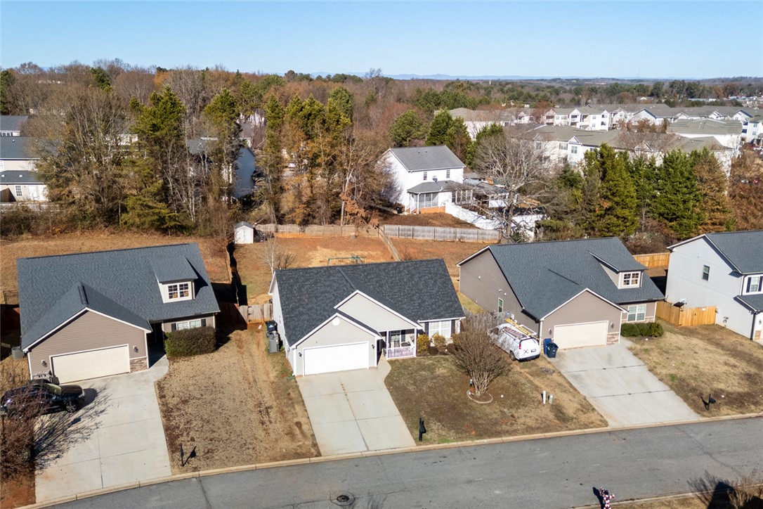 140 Shakleton Drive Anderson, SC 29625 - Photo 32 of 35