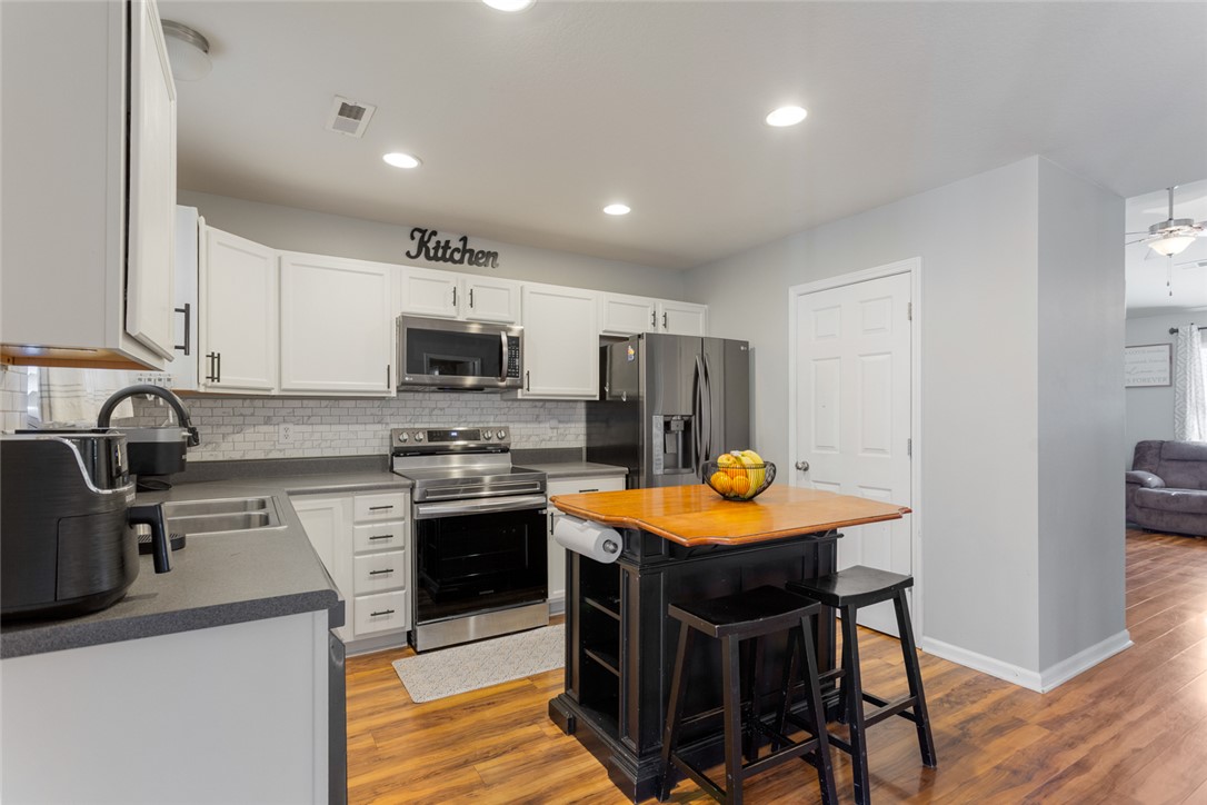 140 Shakleton Drive Anderson, SC 29625 - Photo 7 of 35